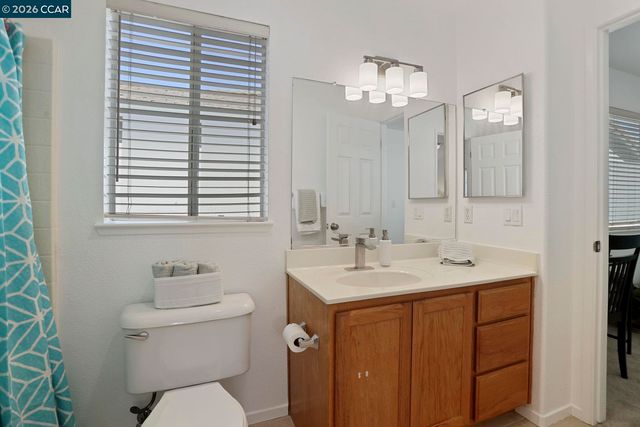 5568 Brook Falls Ct, Stockton, CA 95219