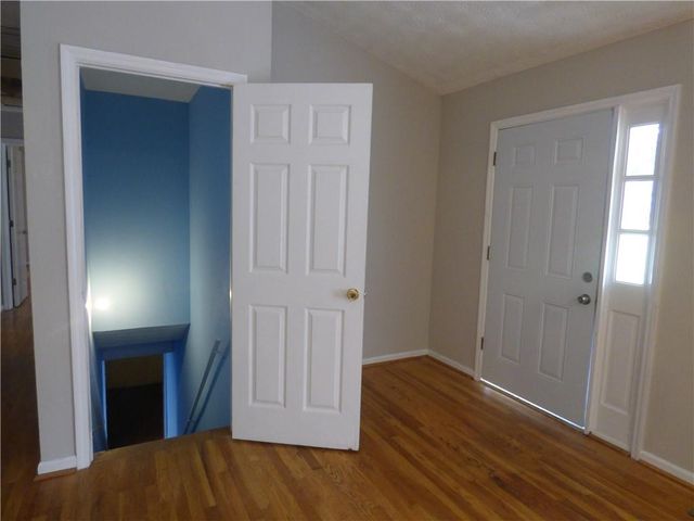 30 Stephen Court, Dallas, GA 30132