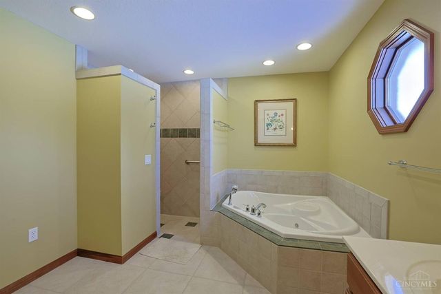 537 Cider Mill Way, Tipp City, OH 45371