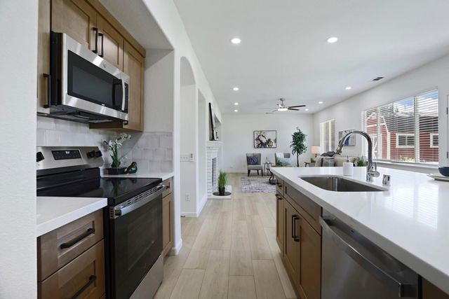 4301 Veranda Way, Modesto, CA 95357