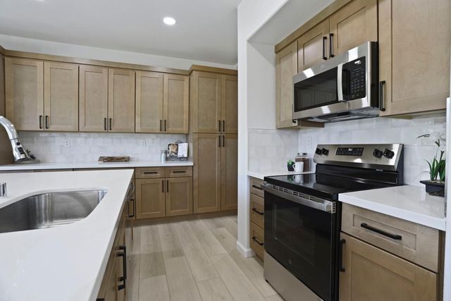 4301 Veranda Way, Modesto, CA 95357