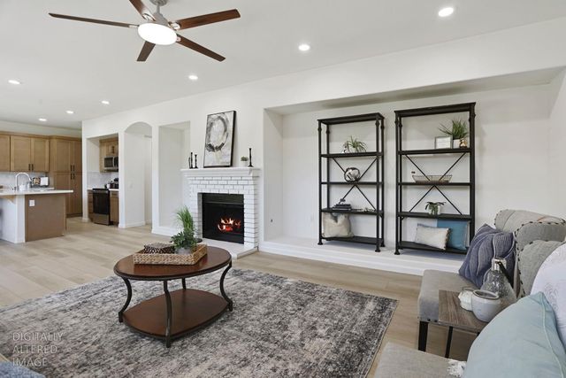 4301 Veranda Way, Modesto, CA 95357