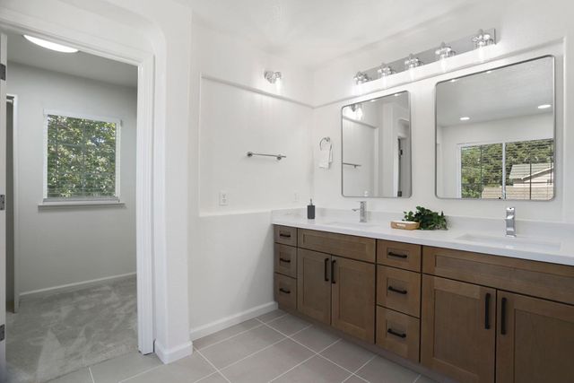 4301 Veranda Way, Modesto, CA 95357