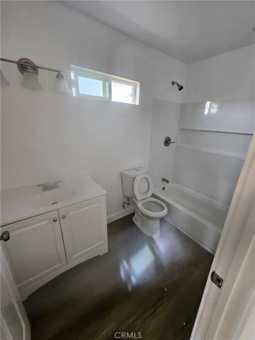 845 W 56th Street, Los Angeles, CA 90037