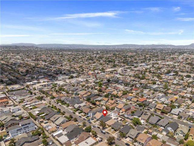 845 W 56th Street, Los Angeles, CA 90037