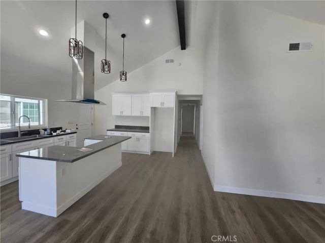 845 W 56th Street, Los Angeles, CA 90037