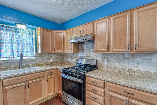 300 S English Drive, Moore, OK 73160