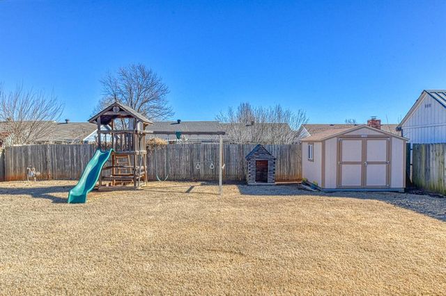 300 S English Drive, Moore, OK 73160