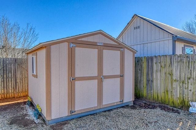 300 S English Drive, Moore, OK 73160