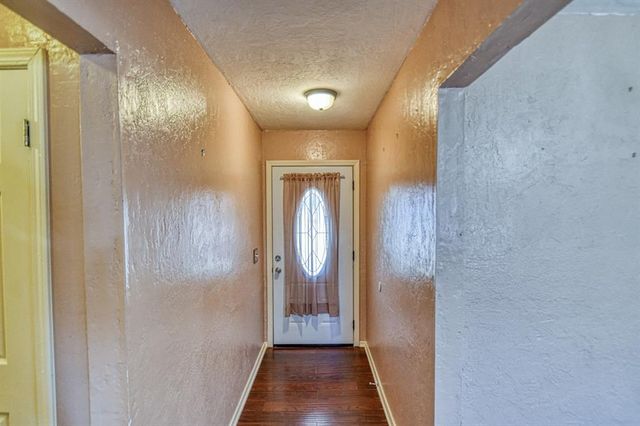 300 S English Drive, Moore, OK 73160