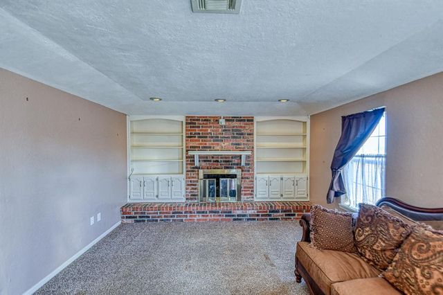 300 S English Drive, Moore, OK 73160
