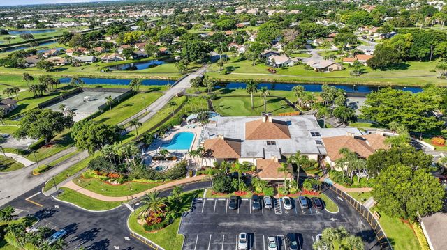 5021 Oakhill Lane 114, Delray Beach, FL 33484