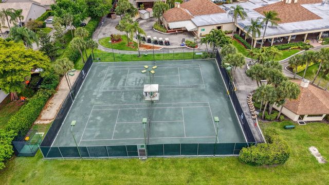 5021 Oakhill Lane 114, Delray Beach, FL 33484