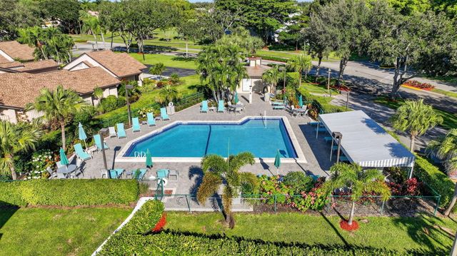 5021 Oakhill Lane 114, Delray Beach, FL 33484