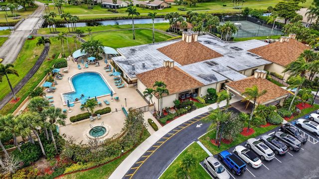 5021 Oakhill Lane 114, Delray Beach, FL 33484