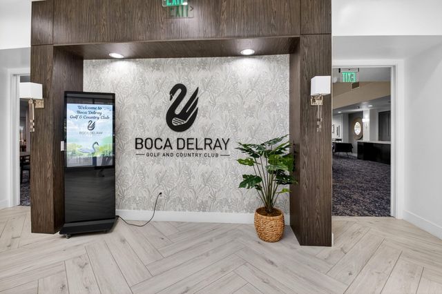 5021 Oakhill Lane 114, Delray Beach, FL 33484