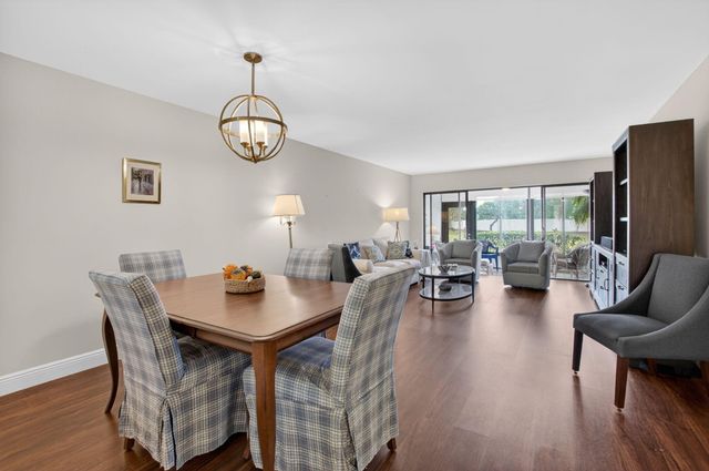 5021 Oakhill Lane 114, Delray Beach, FL 33484