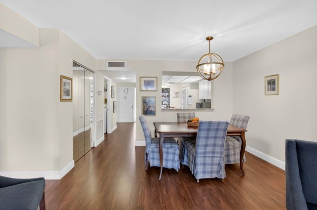 5021 Oakhill Lane 114, Delray Beach, FL 33484