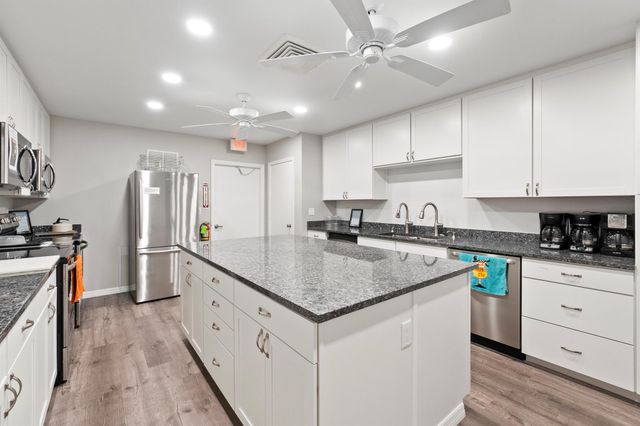 2600 SE Ocean Boulevard Jj-9, Stuart, FL 34996