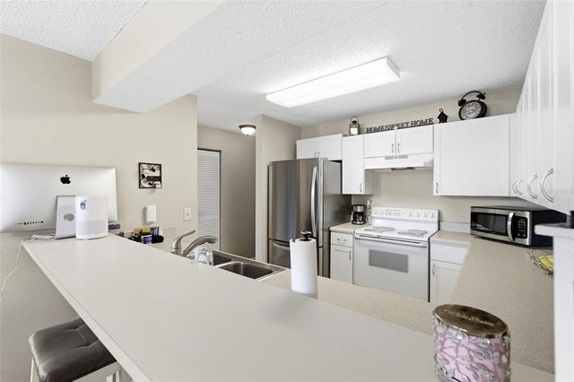 700 OHIO AVENUE, Palm Harbor, FL 34683