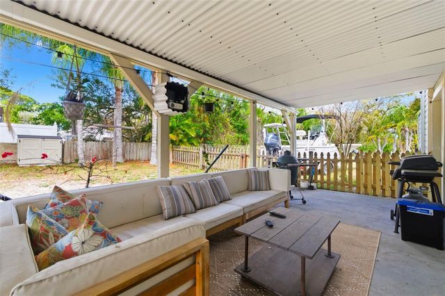 700 OHIO AVENUE, Palm Harbor, FL 34683