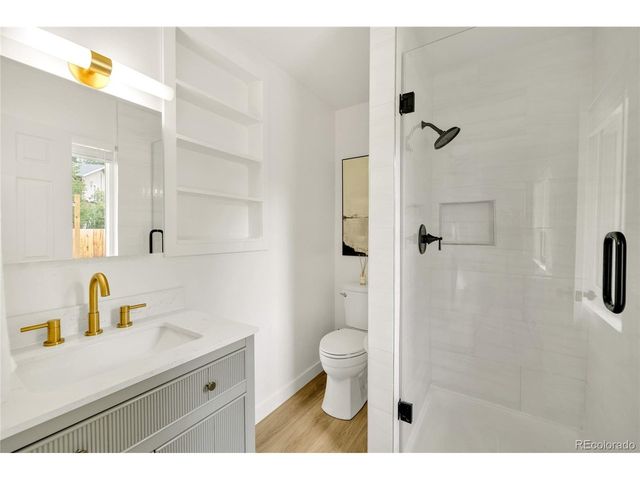 1535 S Zang Ct, Lakewood, CO 80228