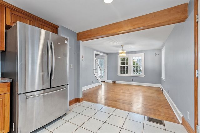 559 Merriam Ave, Leominster, MA 01453