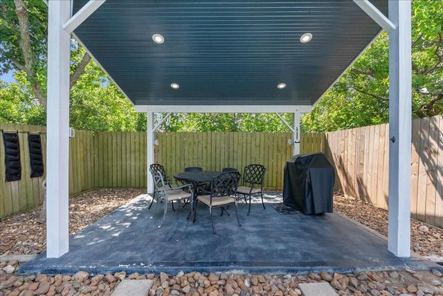 1012 22nd Street Street D, Dickinson, TX 77539