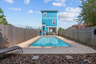 1012 22nd Street Street D, Dickinson, TX 77539