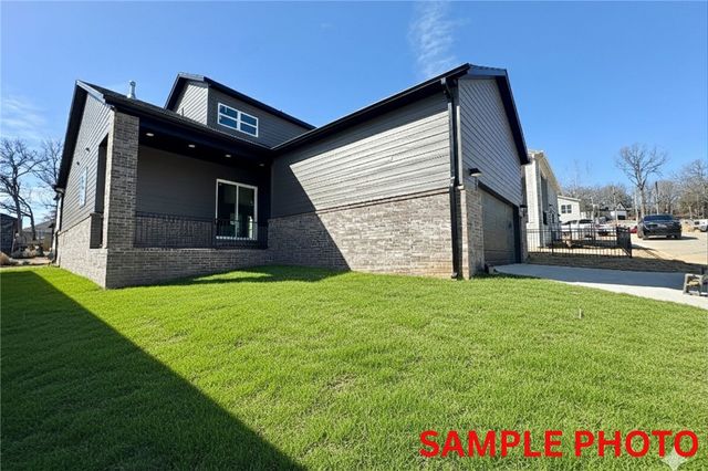 2986 N Old Wire Road, Fayetteville, AR 72703