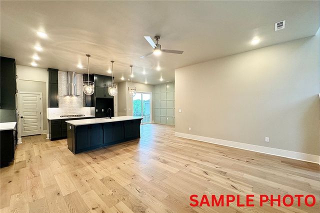 2986 N Old Wire Road, Fayetteville, AR 72703