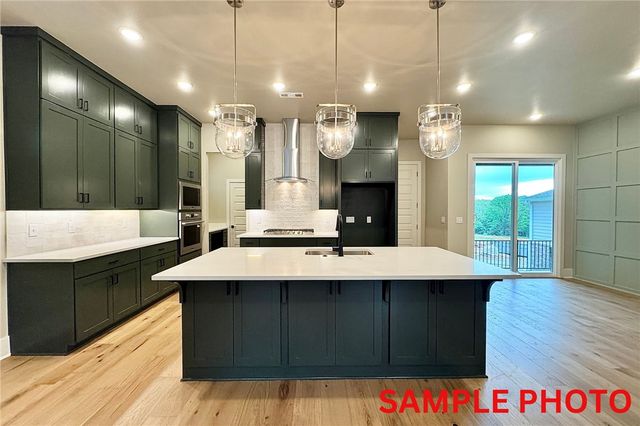 2986 N Old Wire Road, Fayetteville, AR 72703