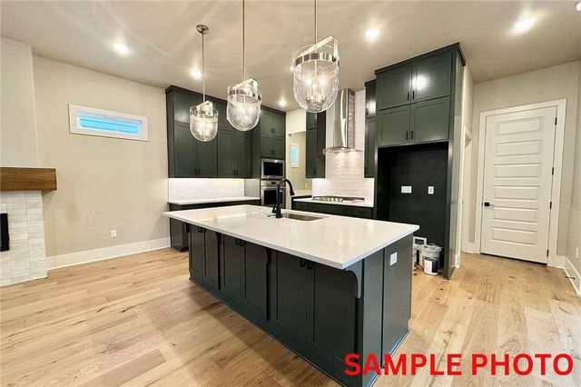2986 N Old Wire Road, Fayetteville, AR 72703