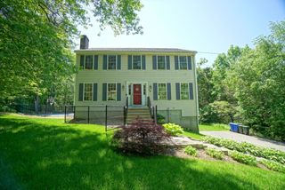16 Bartley Hill Road, Londonderry, NH 03053