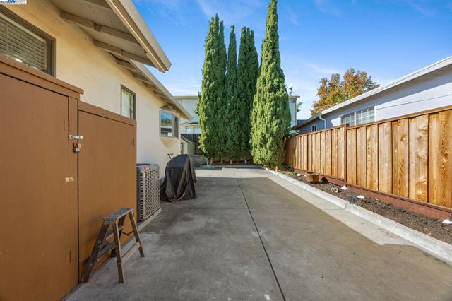 19695 Bernal Street, Castro Valley, CA 94546