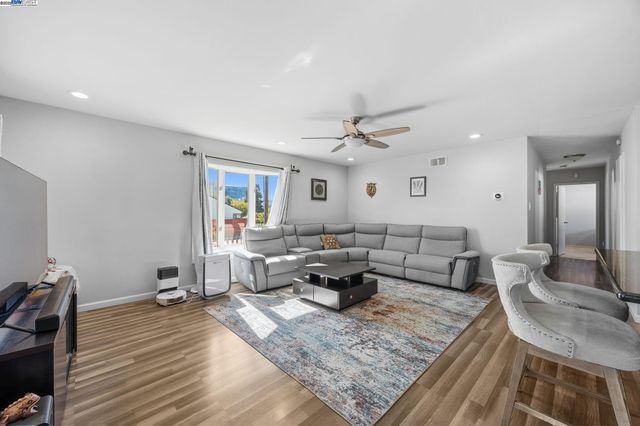 19695 Bernal Street, Castro Valley, CA 94546