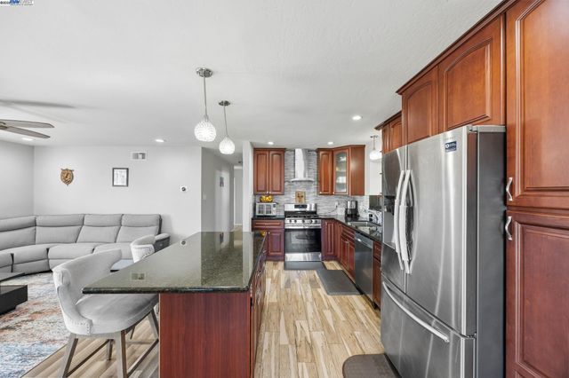 19695 Bernal Street, Castro Valley, CA 94546