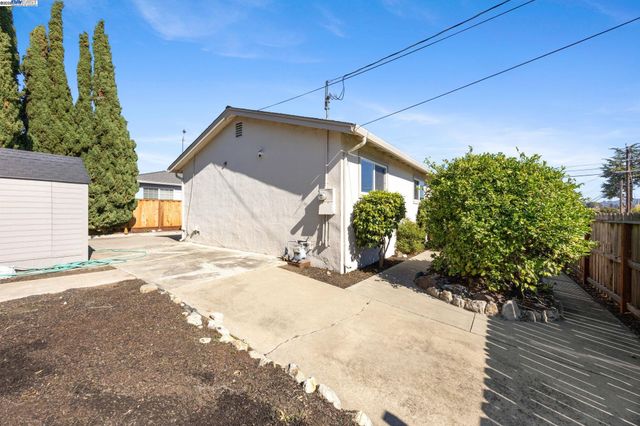 19695 Bernal Street, Castro Valley, CA 94546