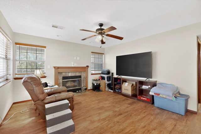 2813 Mesa Road SE, Rio Rancho, NM 87124
