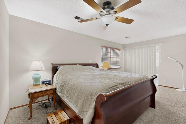 2813 Mesa Road SE, Rio Rancho, NM 87124