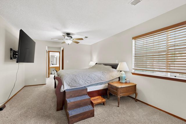 2813 Mesa Road SE, Rio Rancho, NM 87124