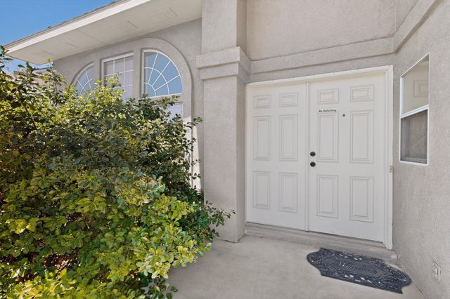 2813 Mesa Road SE, Rio Rancho, NM 87124