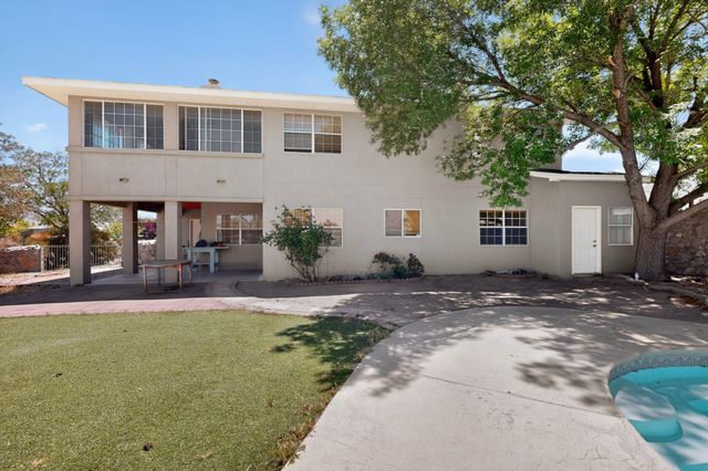2813 Mesa Road SE, Rio Rancho, NM 87124