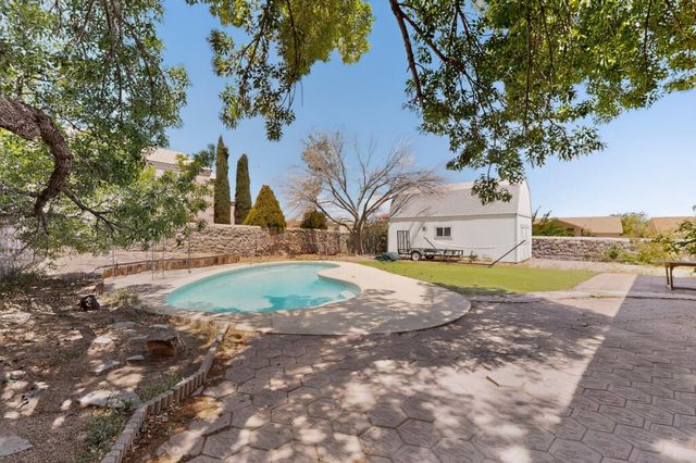 2813 Mesa Road SE, Rio Rancho, NM 87124
