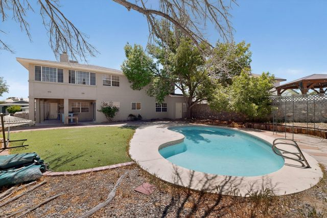 2813 Mesa Road SE, Rio Rancho, NM 87124