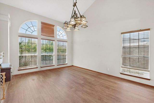 2813 Mesa Road SE, Rio Rancho, NM 87124