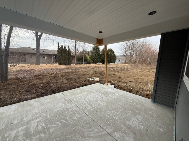 1913 S Stone Creek Boulevard, Urbana, IL 61802