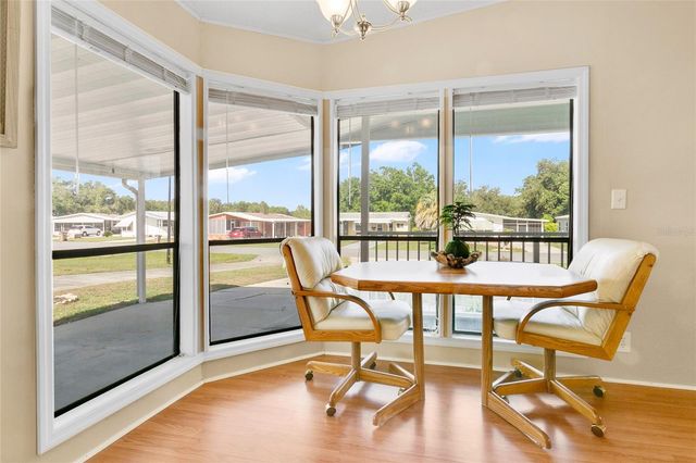 32520 W GOLF COURT, Leesburg, FL 34748