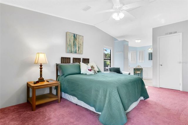 32520 W GOLF COURT, Leesburg, FL 34748