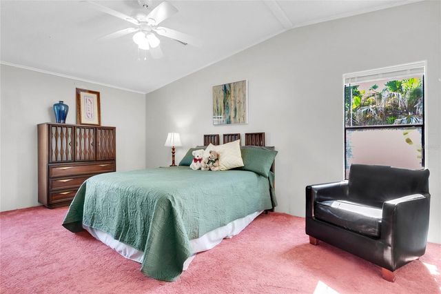 32520 W GOLF COURT, Leesburg, FL 34748